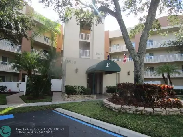 9539 Weldon Cir  #407, Tamarac, FL 33321