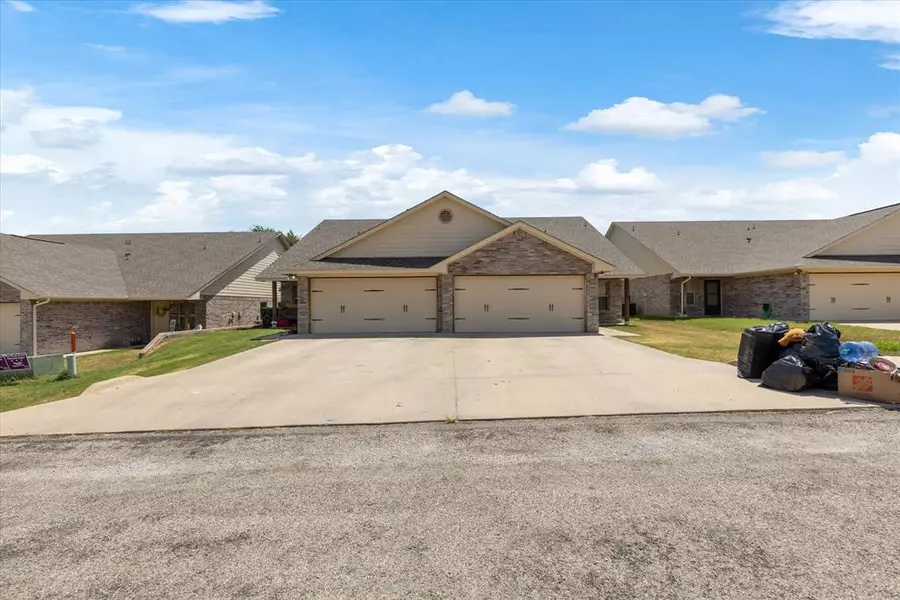 3116 Weave Court, Granbury, TX 76049