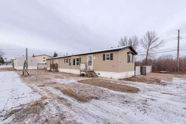 Lloydminster, SK S9V 1C8,4300 49 ST #54