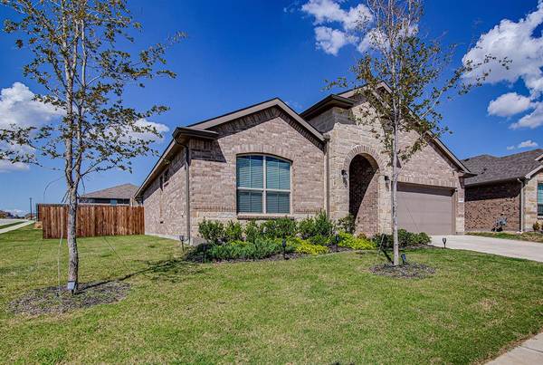 2456 Matador Ranch Drive, Weatherford, TX 76087