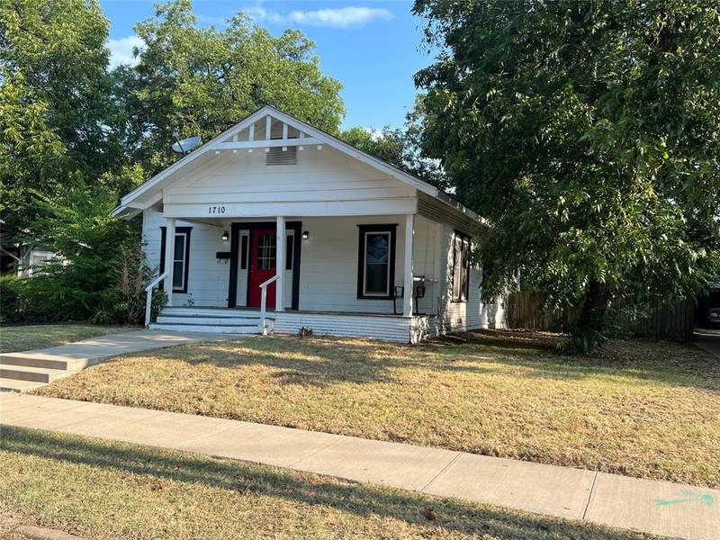 1710 Bonham Street, Commerce, TX 75428