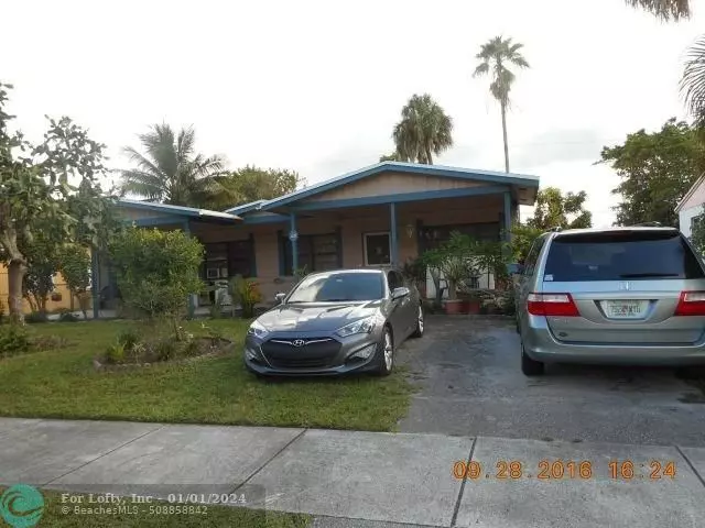 6850 SW 18th St, North Lauderdale, FL 33068