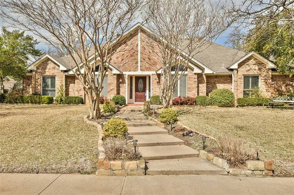 1306 Plantation Drive S, Colleyville, TX 76034