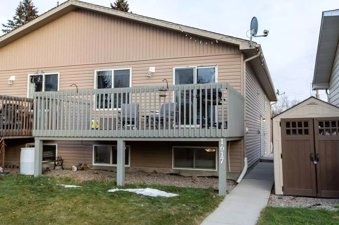 Crossfield, AB T0M 0S0,1617 Strathcona ST