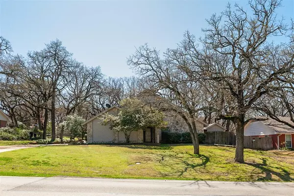 Arlington, TX 76016,6104 Shorewood Drive