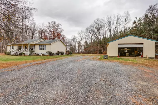 1048 Collins Ferry RD, Gladys, VA 24554