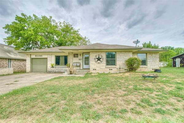 807 E Tyler Street, Mexia, TX 76667