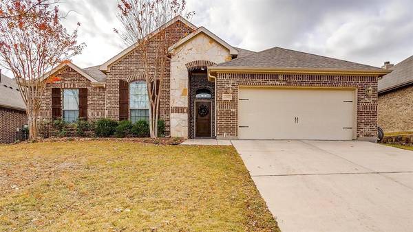 10965 Silver Horn Drive, Fort Worth, TX 76108