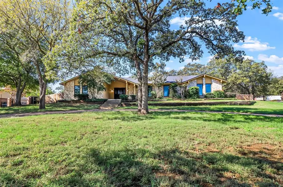 120 Cedarcrest Lane, Double Oak, TX 75077