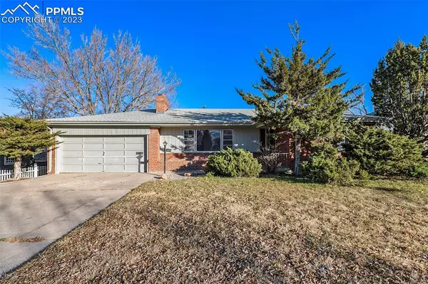 1033 Logan PL, Colorado Springs, CO 80909