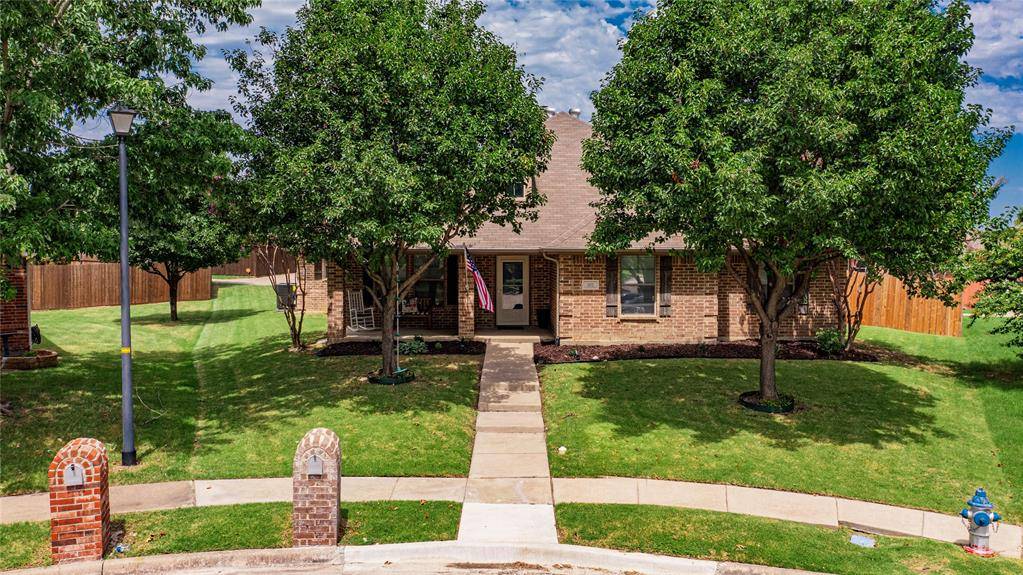 202 Regal Court, Royse City, TX 75189