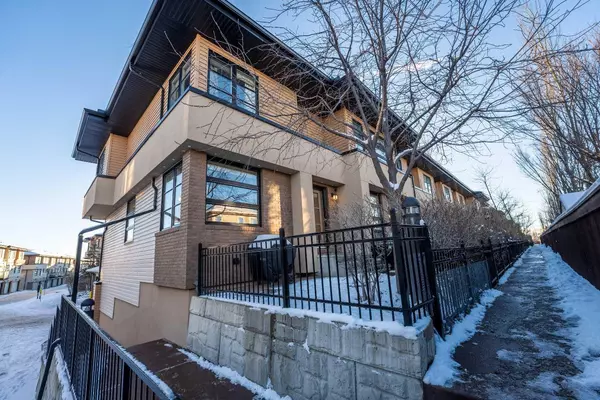 Calgary, AB T3H 0H7,101 Aspen Hills Villas