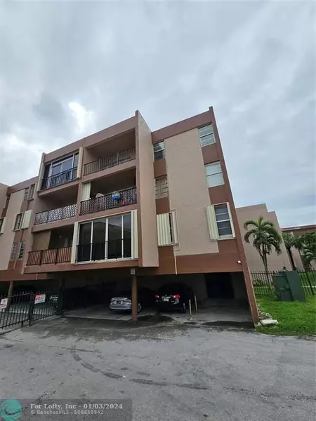 1900 W 68th St  #A-302, Hialeah, FL 33014