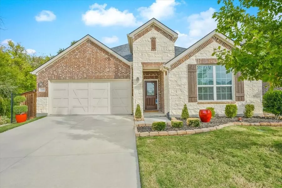 2301 Stratford Court, Little Elm, TX 75068