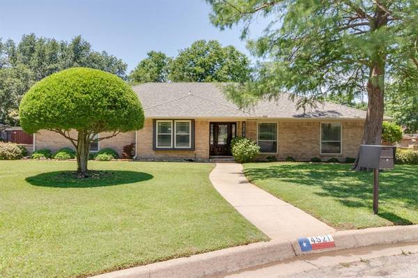 4521 Diamond Loch N, North Richland Hills, TX 76180