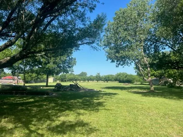 117 Laughlin Road, Sherman, TX 75092