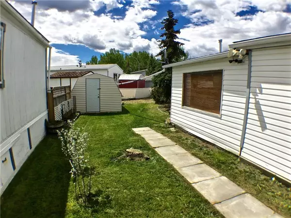 High River, AB T1V 1K1,619 Homestead PL