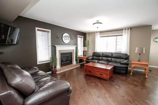 Red Deer, AB T4P 0A1,59 Jenner CRES