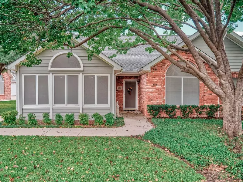 5236 Welden Court, Fort Worth, TX 76132