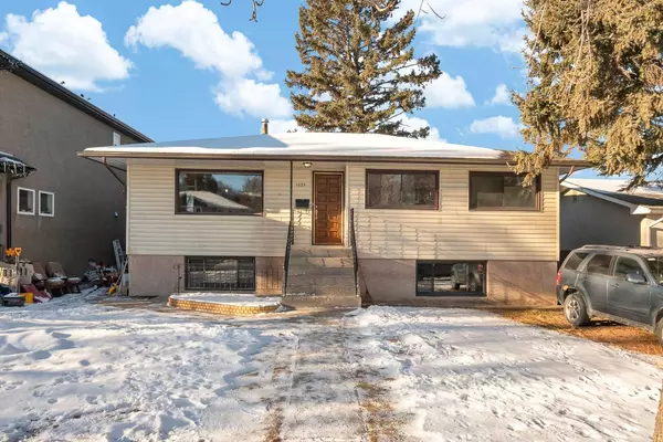 Calgary, AB T2E 4T3,1035 16A ST NE