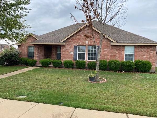 740 Mulberry Court, Red Oak, TX 75154