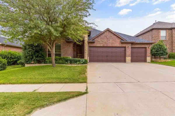 5305 Molasses Drive, Fort Worth, TX 76179