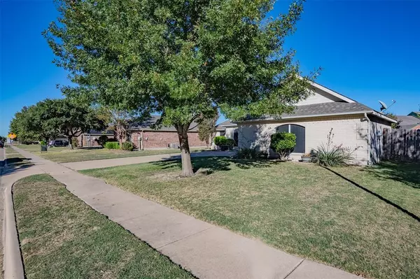 Midlothian, TX 76065,522 Branchwood Drive