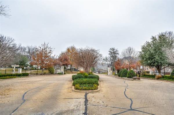 2403 Summer Brook Court #1384, Cedar Hill, TX 75104