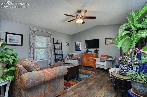 Salida, CO 81201,901 Maple DR