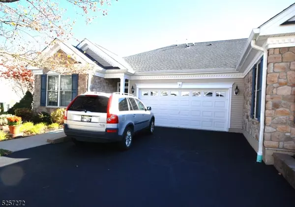 13 Talus Rd, Clifton City, NJ 07013