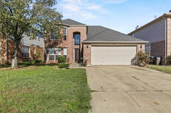 3332 RALEIGH Drive, Fort Worth, TX 76123