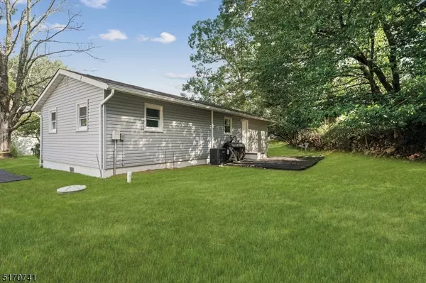 Hopatcong Boro, NJ 07843,106 Santa Fe Trl