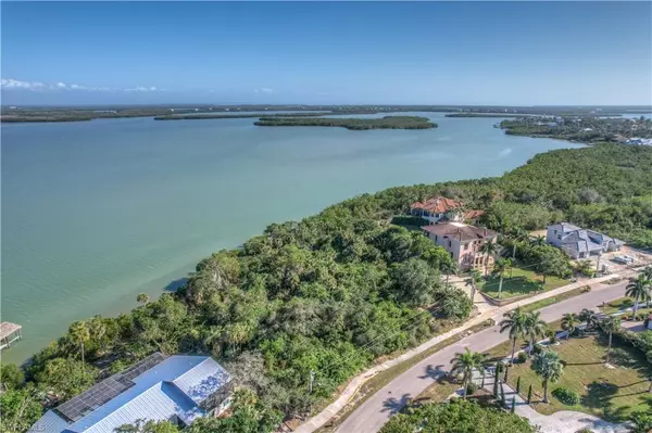 Marco Island, FL 34145,621 Inlet DR