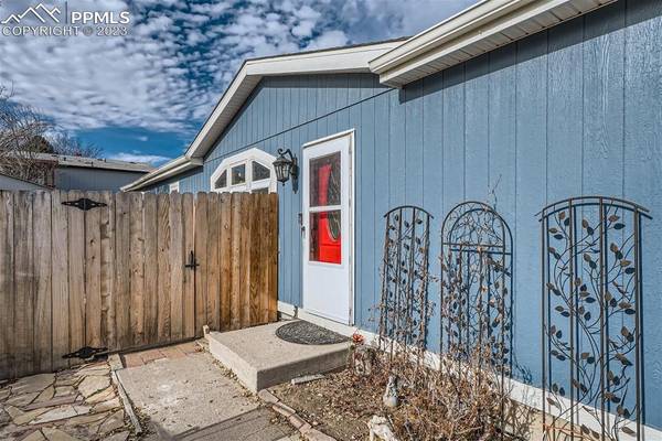 9089 Madeleine ST,  Federal Heights,  CO 80260