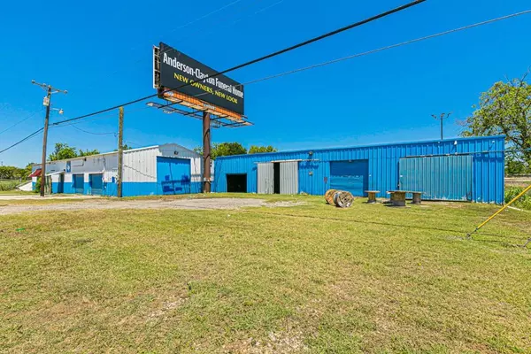 Terrell, TX 75160,5040 W US Highway 80