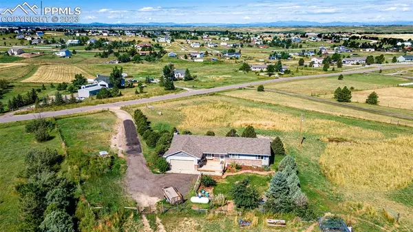 Elizabeth, CO 80107,8232 Sun Country DR