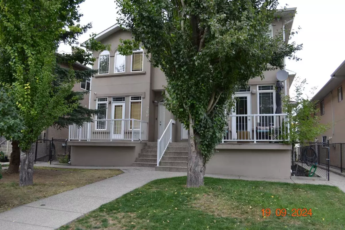 Calgary, AB T2E 1S4,260 21 AVE NE