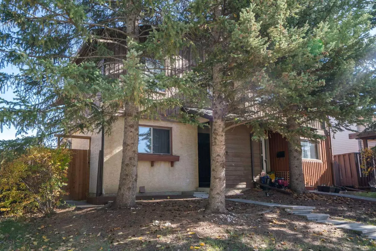 Calgary, AB T2W 3J3,3433 Cedarille DR SW