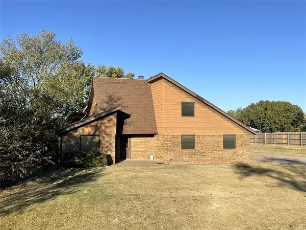 Arapaho, OK 73620,310 S 14th Street