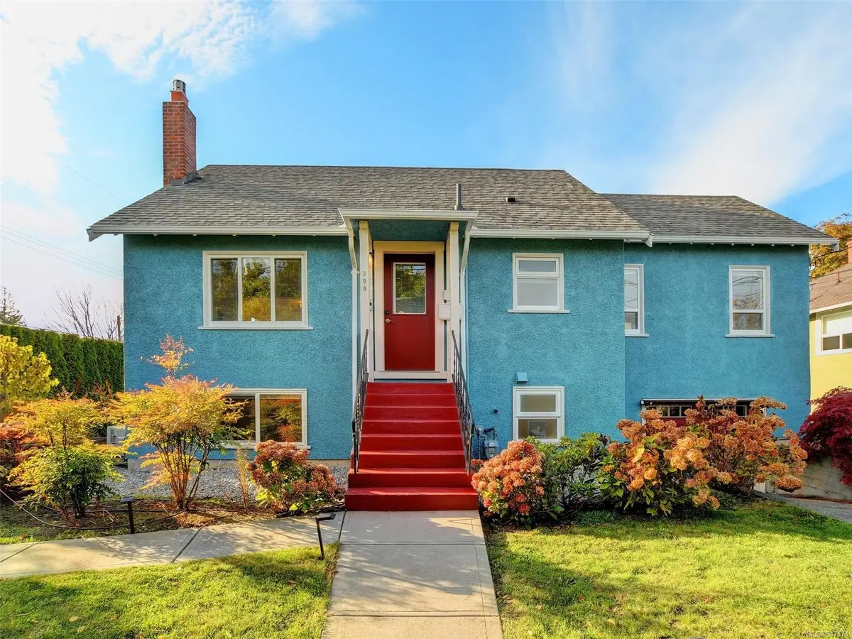 Victoria, BC V8V 4E7,300 Linden Ave