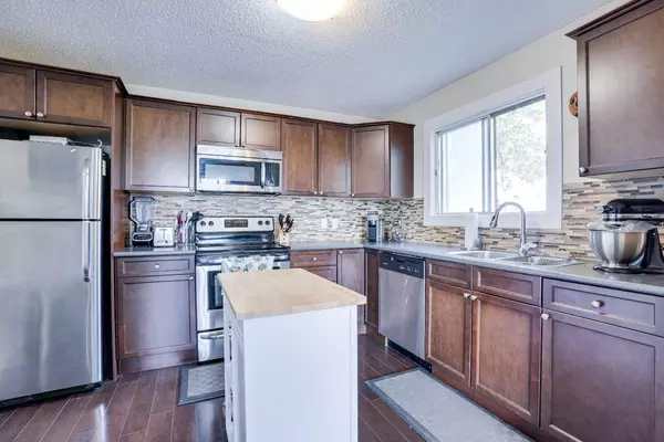 Calgary, AB t2t 4e5,2117 16 ST SW #301