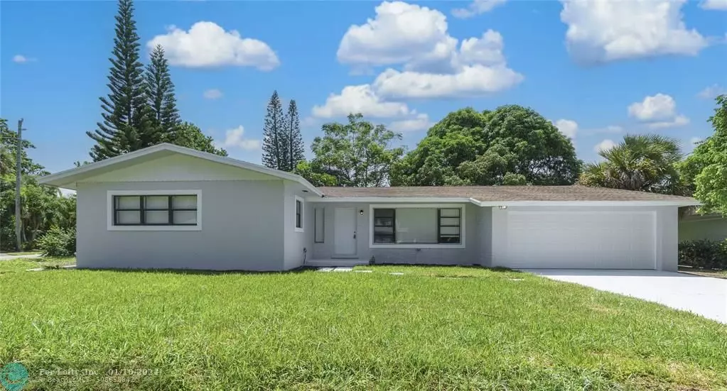 602 NW 2nd St, Delray Beach, FL 33444