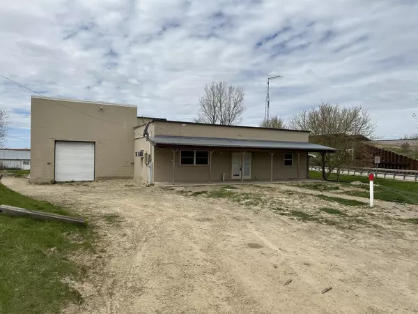 Warren, IL 61087,9130 N Slaughter House Road