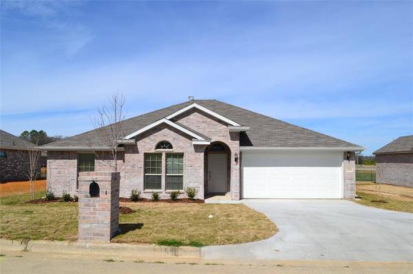 3716 Dutch Iris Lane, Forest Hill, TX 76140