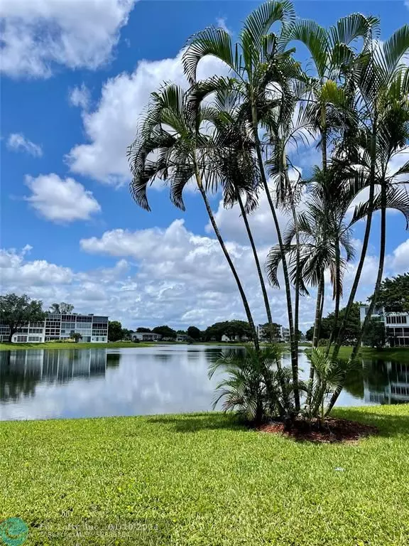 Deerfield Beach, FL 33442,1063 Cambridge D  #1063