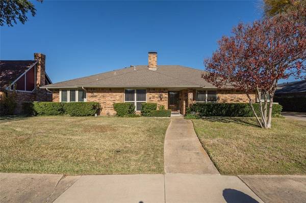 2221 Creekview, Carrollton, TX 75006