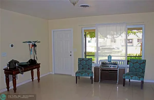 Pembroke Pines, FL 33023,6805 SW 10th St