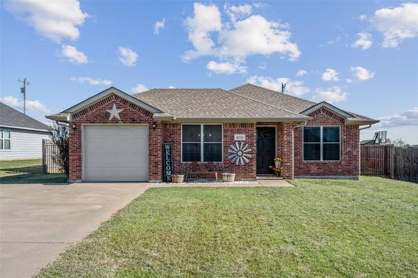 408 Mesquite Drive, Rio Vista, TX 76093