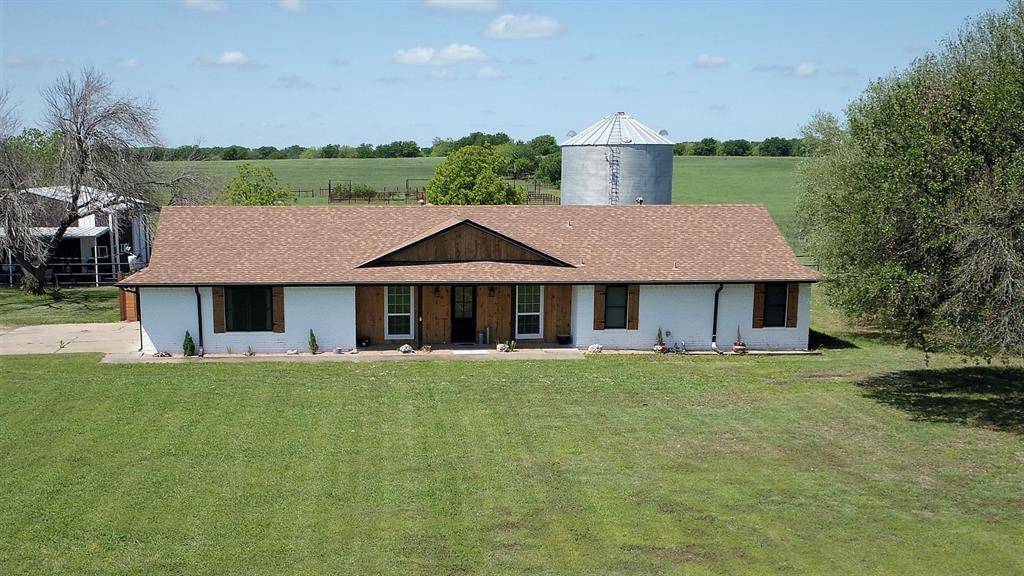 3172 County Line Parkway, Mart, TX 76664