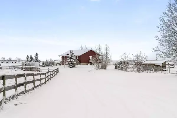 Rural Mountain View County, AB T0M0N0,2079 Township Road 303